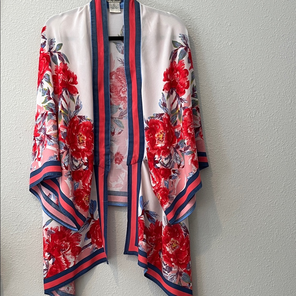 Flying Tomatoe Red & Blue Beach Kimono
Open front Bold Floral Print
Sz ML